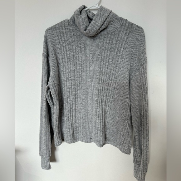 SHEIN Rolled Neck Rib-Knit Tee - Picture 5 of 6